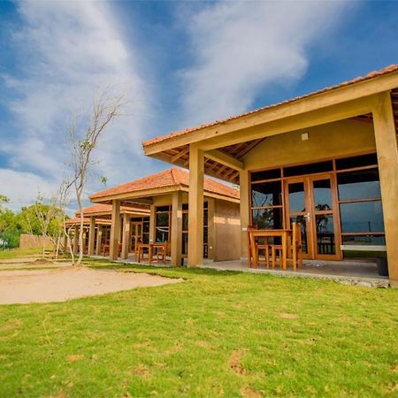 Nikara Nature Resort Arugam Bay Exterior foto
